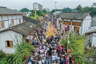 塞巴略斯本场数据：1粒进球，2次关键传球，3次抢断，评分8.3分